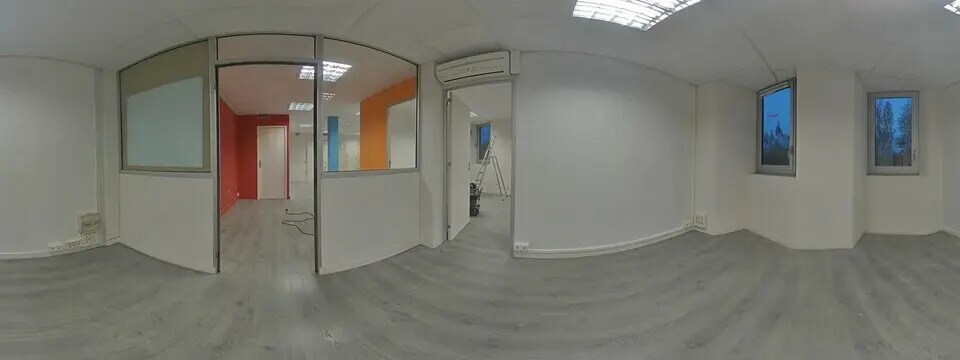 Office in Avignon for lease Building Photo- Image 1 of 6