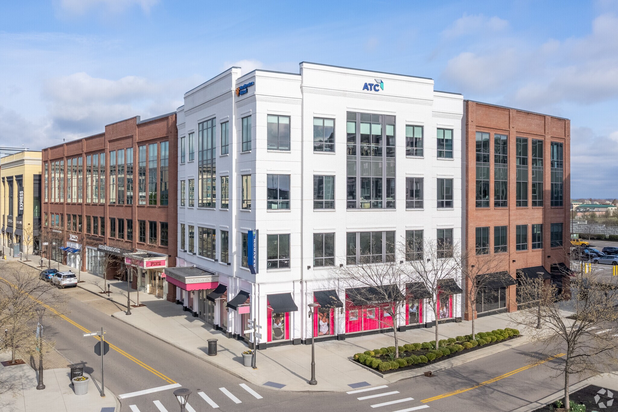 7550-7576 Bales St, Liberty Township, OH à louer Photo du bâtiment- Image 1 de 6