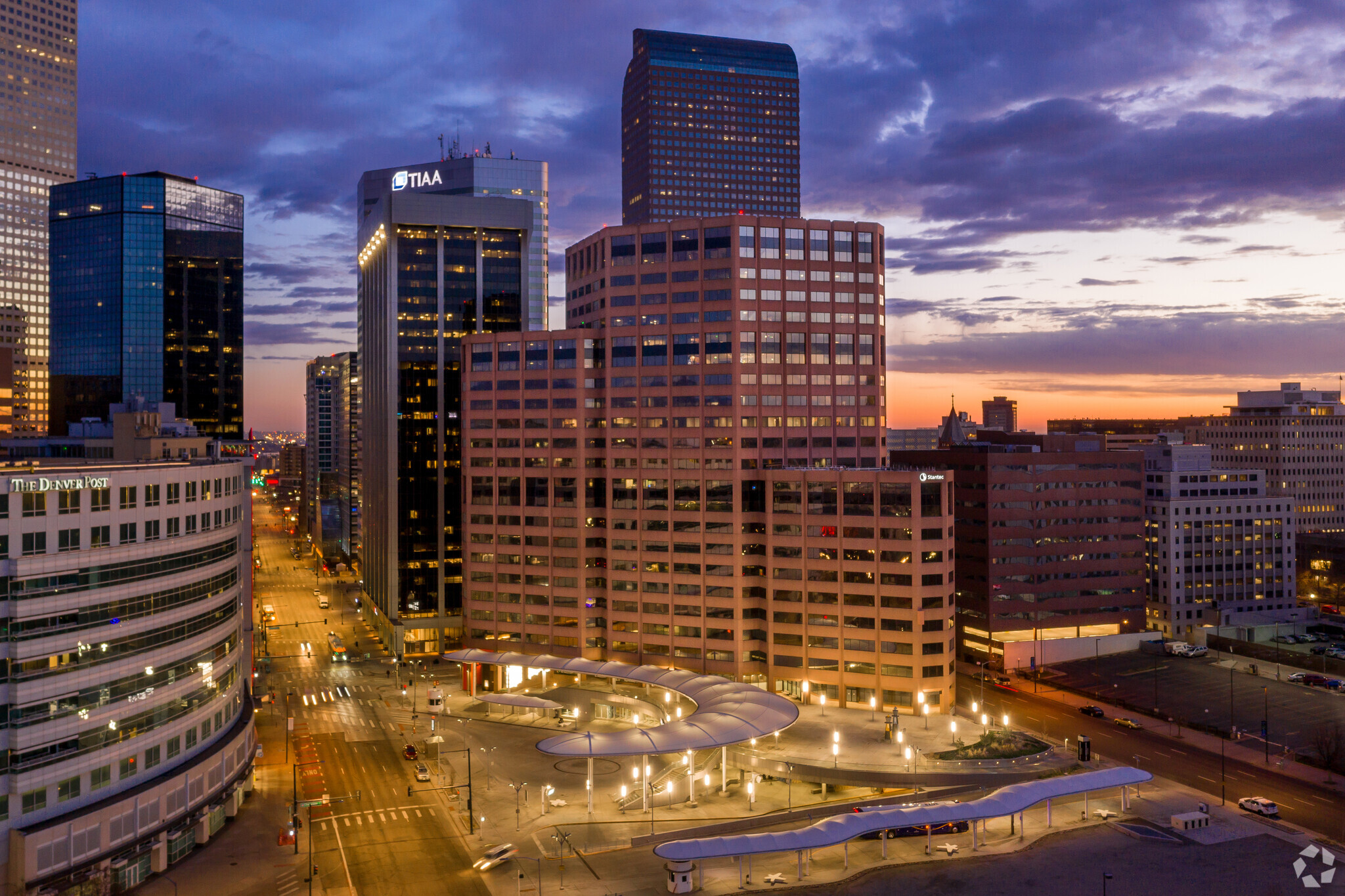 1560 Broadway, Denver, CO à louer Photo principale- Image 1 de 27