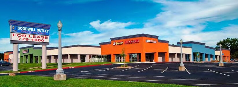 5400 Date Ave, Sacramento, CA à louer - Photo du bâtiment - Image 1 de 6