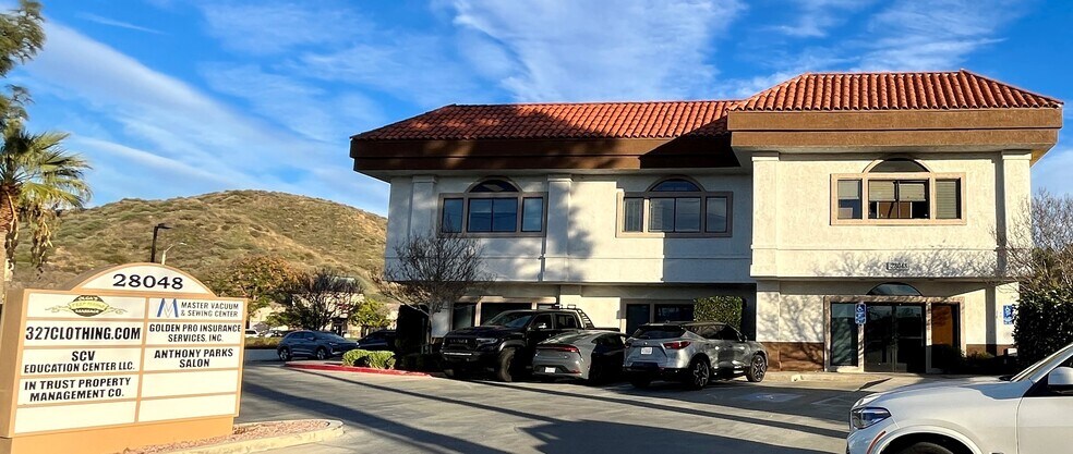 28048 Bouquet Canyon Rd, Santa Clarita, CA à louer - Photo du bâtiment - Image 3 de 4