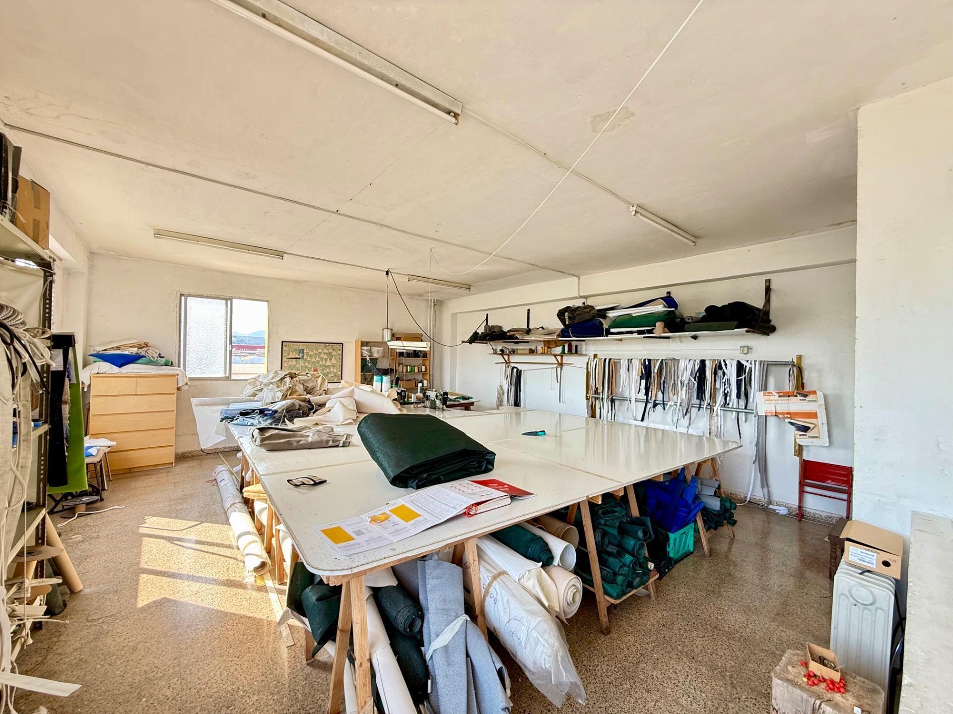 Industrial in Palma, Islas Baleares for lease Interior Photo- Image 1 of 13