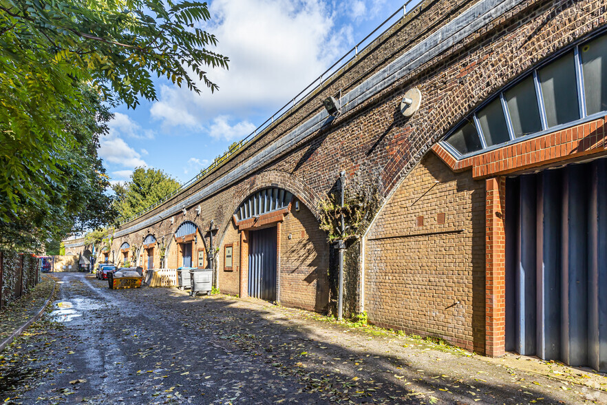 Cranleigh Mews, London à louer - Photo du b timent - Image 3 de 4