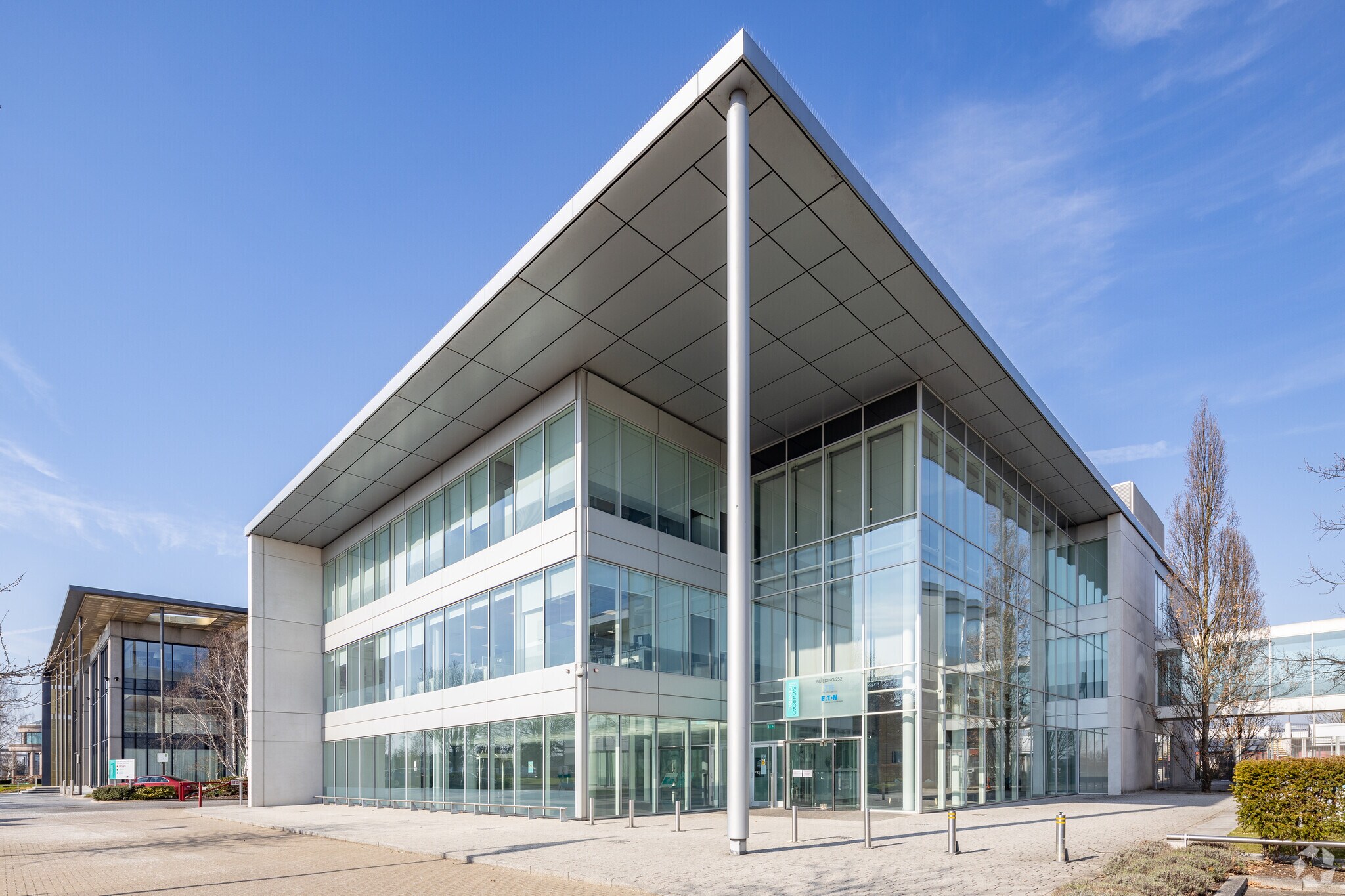 252 Bath Rd, Slough à louer Photo du bâtiment- Image 1 de 5