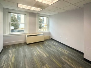 100-110 Maryland Ave NE, Washington, DC à louer Photo intérieure- Image 1 de 10