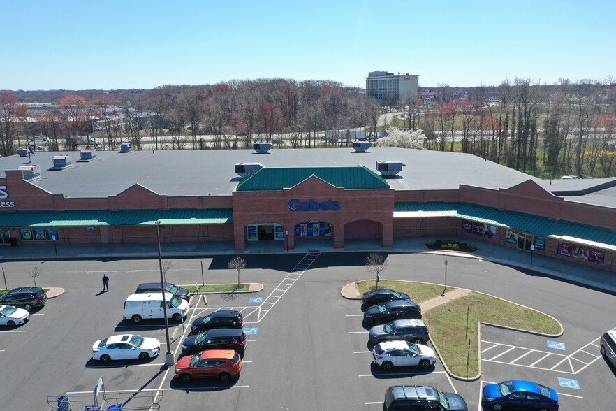 1101-1199 Nixon Dr, Mount Laurel, NJ for lease - Building Photo - Image 3 of 24