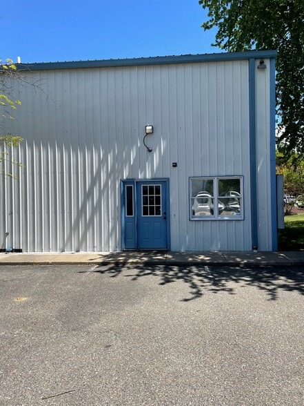 320 Drummer Dr, Grasonville, MD for lease - Building Photo - Image 3 of 11