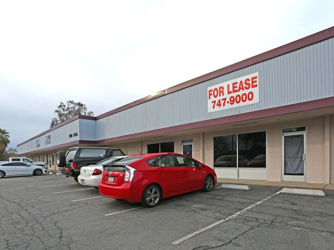 More details for 900 24th St, Bakersfield, CA - Flex for Lease
