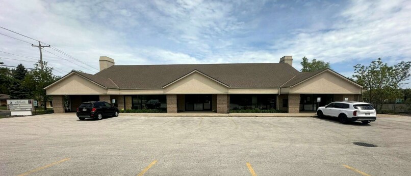 530 N 108th Pl, Milwaukee, WI for sale - Building Photo - Image 2 of 11