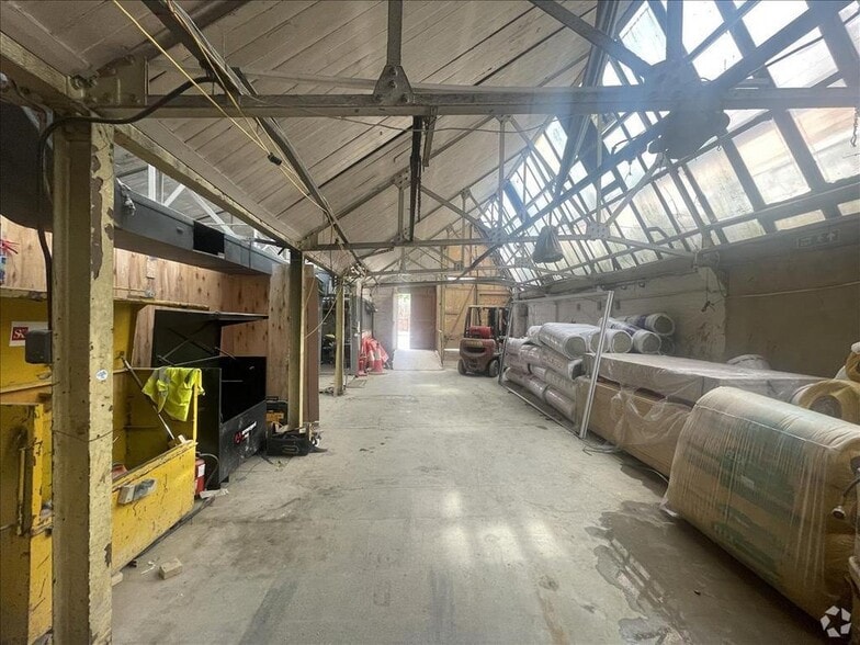 75 Church Rd, Londres à vendre - Photo intérieure - Image 3 de 6