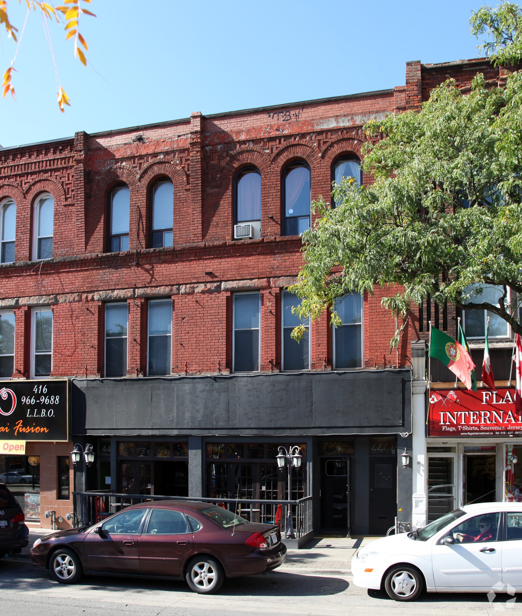 442-444 Spadina Ave, Toronto, ON à vendre Photo principale- Image 1 de 1