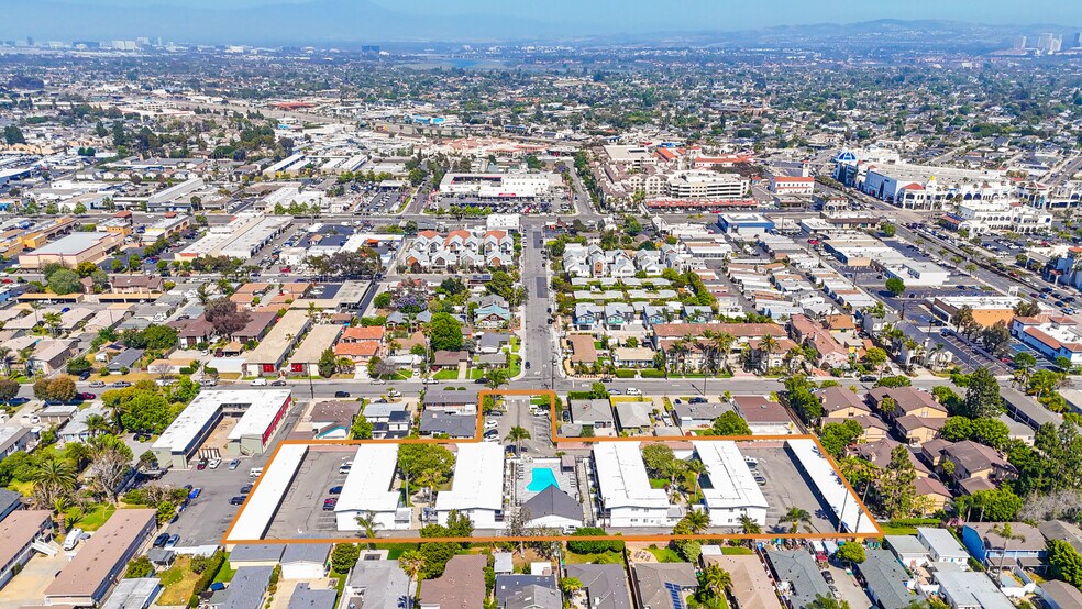 1959-1961 Maple Ave, Costa Mesa, CA à vendre - Photo du bâtiment - Image 3 de 16