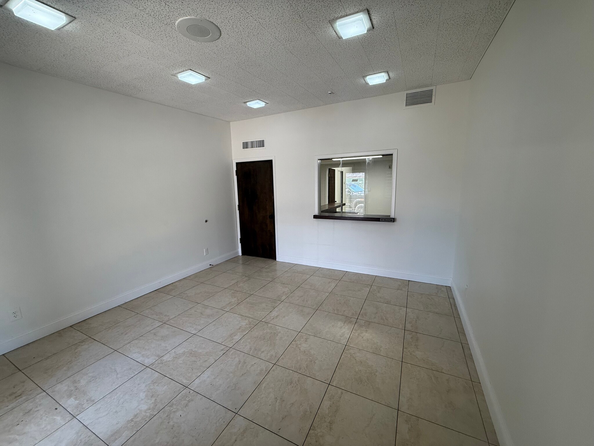 449-457 E 4th Pl, Mesa, AZ for lease Interior Photo- Image 1 of 30