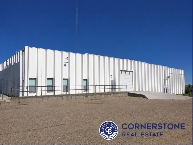 6450 E Yellowstone Hwy, Evansville, WY for lease - Building Photo - Image 3 of 23