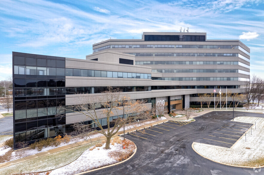 400 Skokie Blvd, Northbrook, IL à louer - Photo du bâtiment - Image 1 de 25