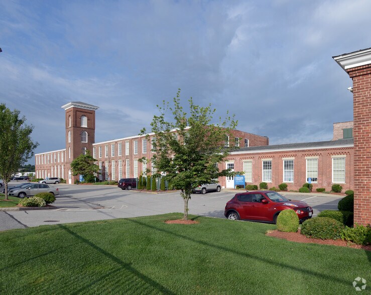 146-148 W River St, Providence, RI à louer - Photo du bâtiment - Image 2 de 23