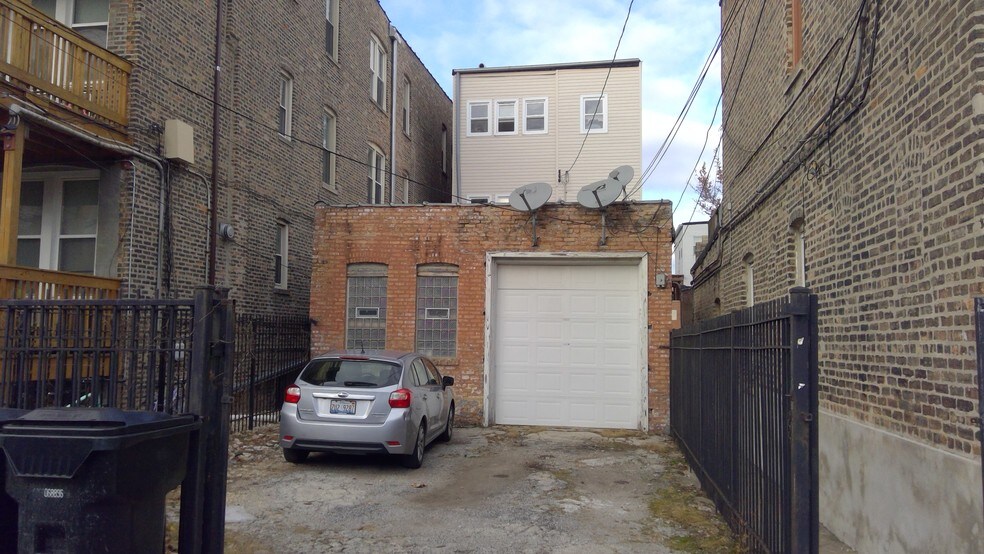 2609 W Augusta Blvd, Chicago, IL à vendre - Photo du bâtiment - Image 2 de 2