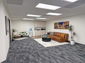 3990 Old Town Ave, San Diego, CA for lease Interior Photo- Image 2 of 12