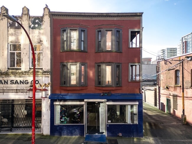 More details for 230 E Pender St, Vancouver, BC - Retail for Lease