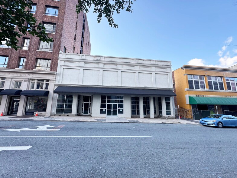 408 N Liberty St, Winston-Salem, NC à vendre - Photo du bâtiment - Image 1 de 11
