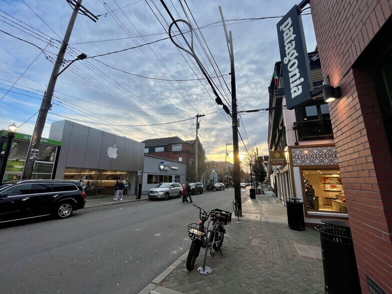 5504 Walnut St, Pittsburgh, PA à louer - Photo du bâtiment - Image 2 de 6