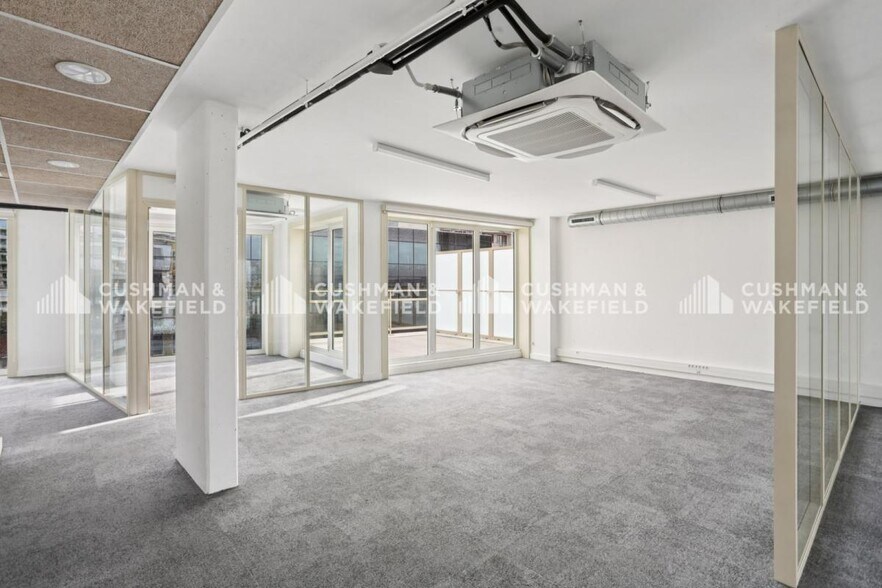 77 Rue Jean Bleuzen, Vanves à louer - Photo du bâtiment - Image 3 de 14
