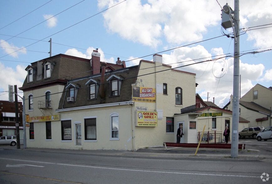 111 Geneva St, St Catharines, ON à vendre - Photo du bâtiment - Image 2 de 3