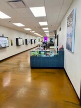 9904 Franklin Ave, Fort McMurray, AB à louer Photo intérieure- Image 2 de 6