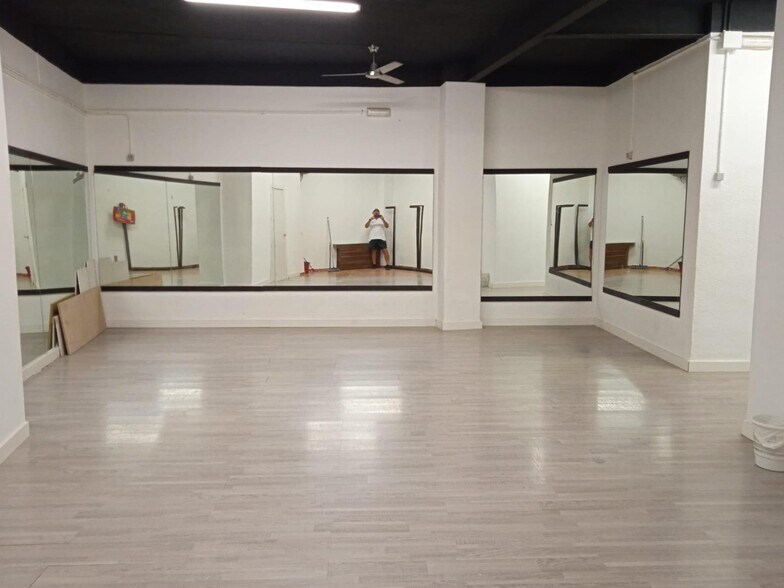 Retail in Córdoba for sale - Interior Photo - Image 1 of 13