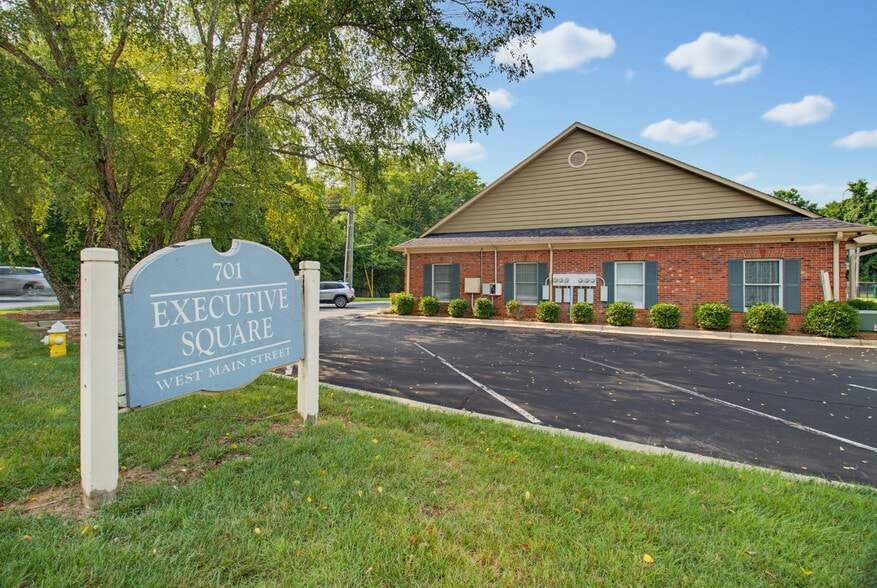 701 W Main St, Jamestown, NC for sale - Building Photo - Image 3 of 36