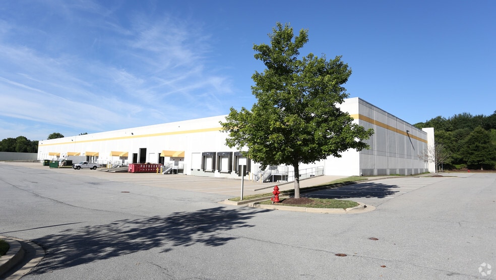 15800 Commerce Ct, Upper Marlboro, MD à louer - Photo du bâtiment - Image 3 de 10
