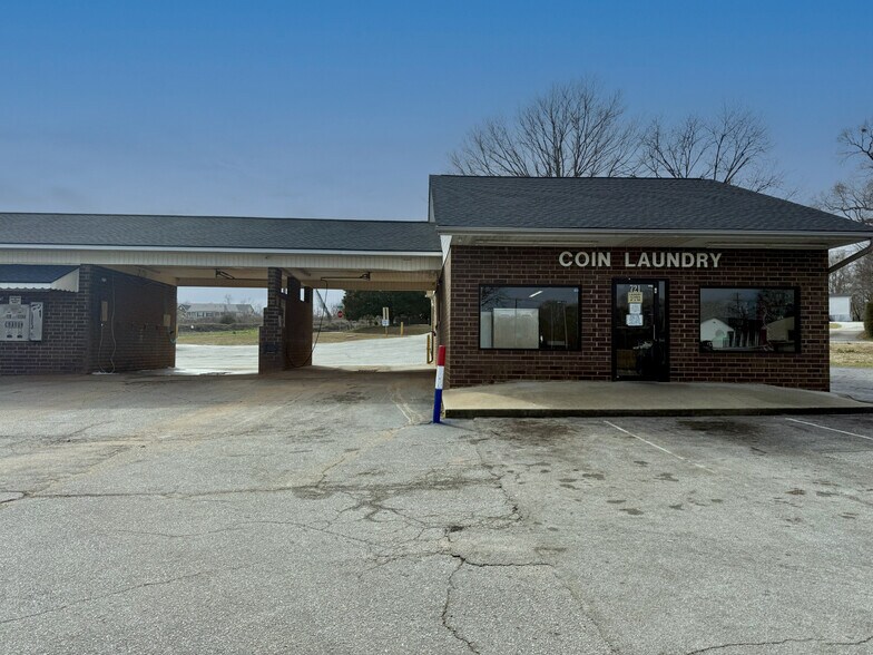 721 W Blackstock Rd, Spartanburg, SC à vendre - Photo du bâtiment - Image 2 de 7