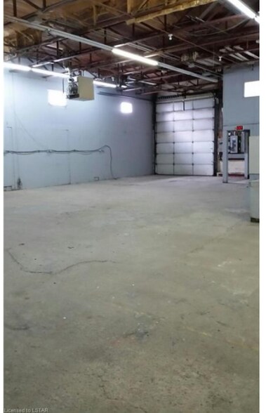 497 Grey St, London, ON à vendre - Photo principale - Image 1 de 1