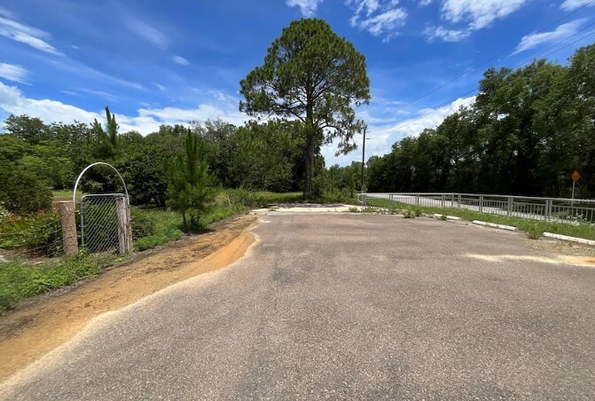 101 Hickory Ln, Interlachen, FL à vendre - Photo principale - Image 1 de 1