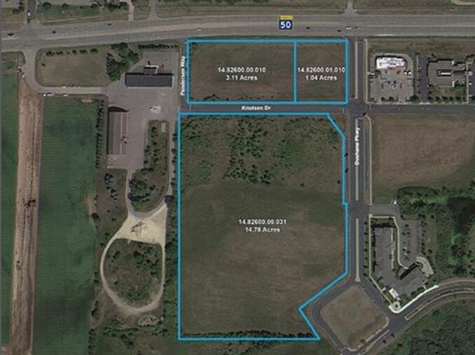 County Rd 50, Farmington, MN à vendre - Photo du bâtiment - Image 1 de 4