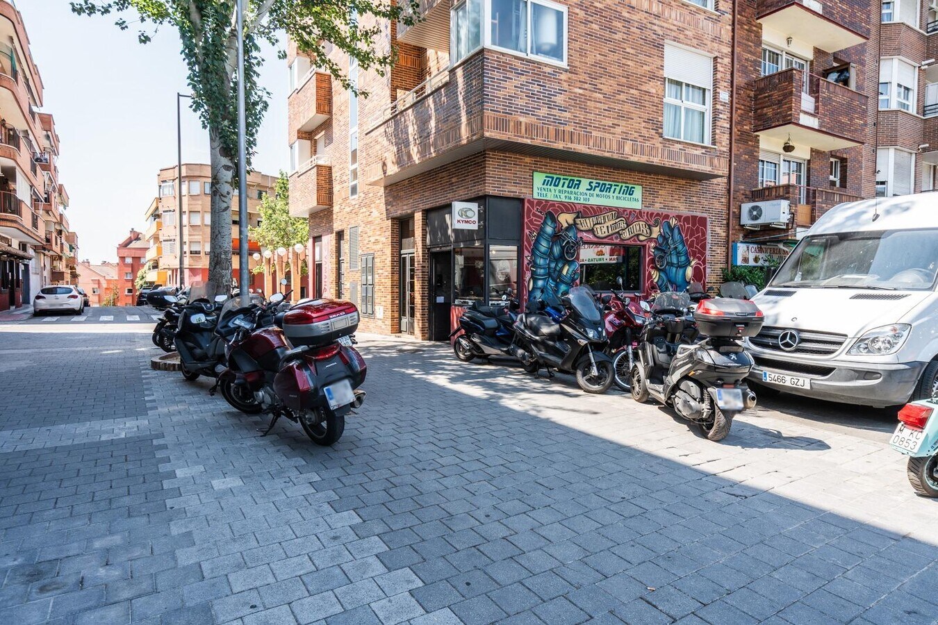 Majadahonda, MAD 28220 - Unit A -  - Interior Photo - Image 1 of 17