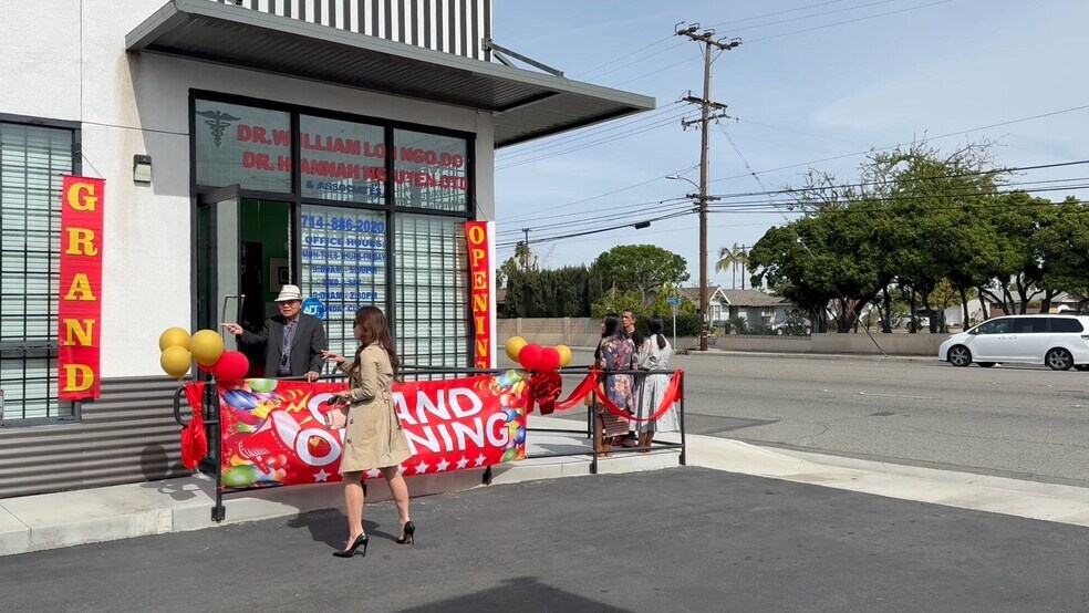 10441 Magnolia #B Ave, Stanton, CA à louer - Vidéo sur l’inscription commerciale - Image 2 de 2