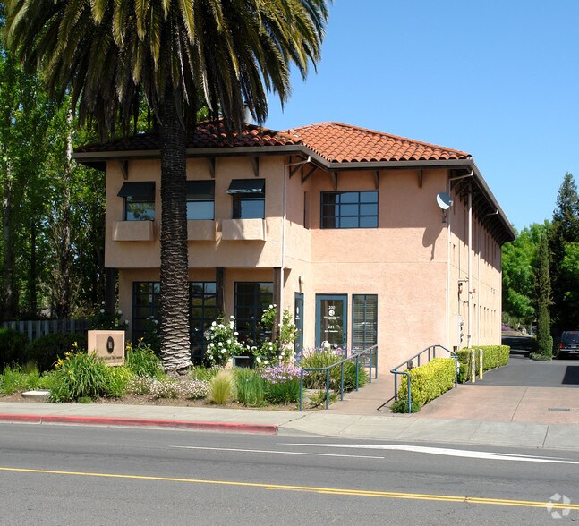 446 W Napa St, Sonoma, CA à louer - Photo principale - Image 3 de 3