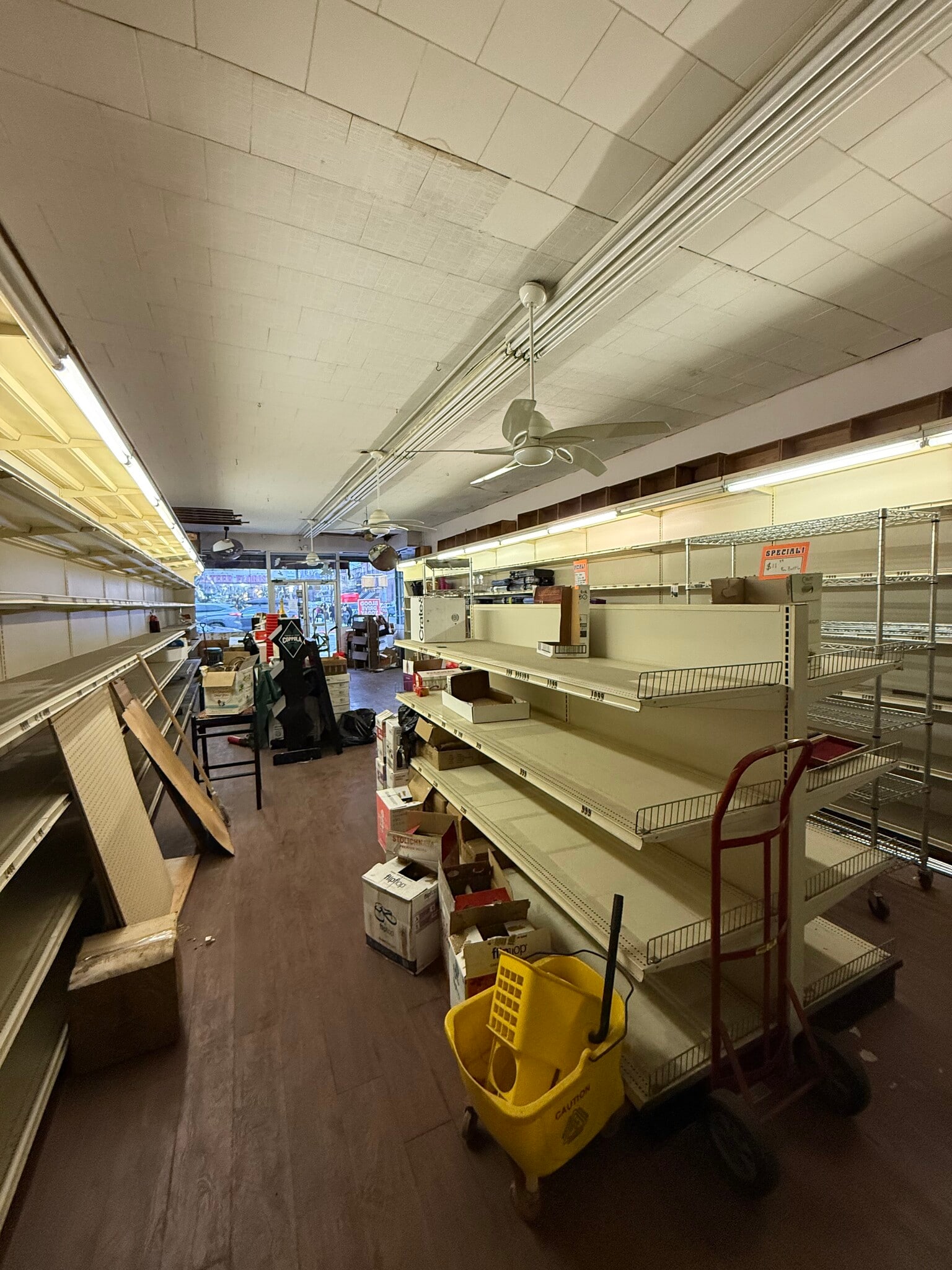 7624 3rd Ave, Brooklyn, NY for lease Interior Photo- Image 1 of 3