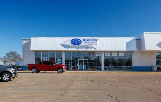 1682-1742 E 23rd Ave N, Fremont, NE à louer - Photo du bâtiment - Image 2 de 4