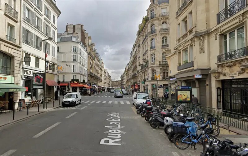 Commerce de détail dans Paris à louer Photo du bâtiment- Image 1 de 6