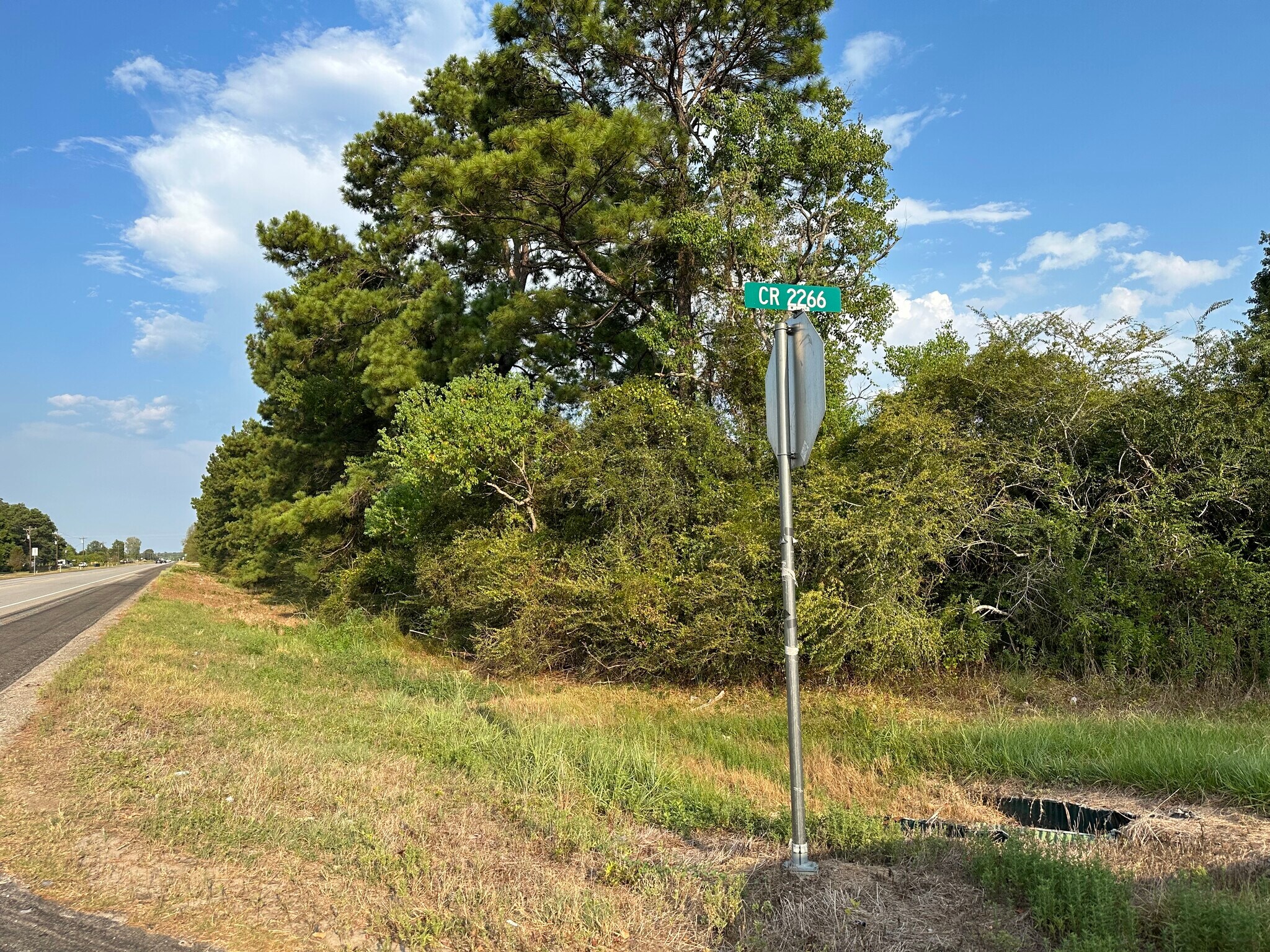 HWY 105 & COUNTY ROAD 2266, Cleveland, TX for sale Primary Photo- Image 1 of 9