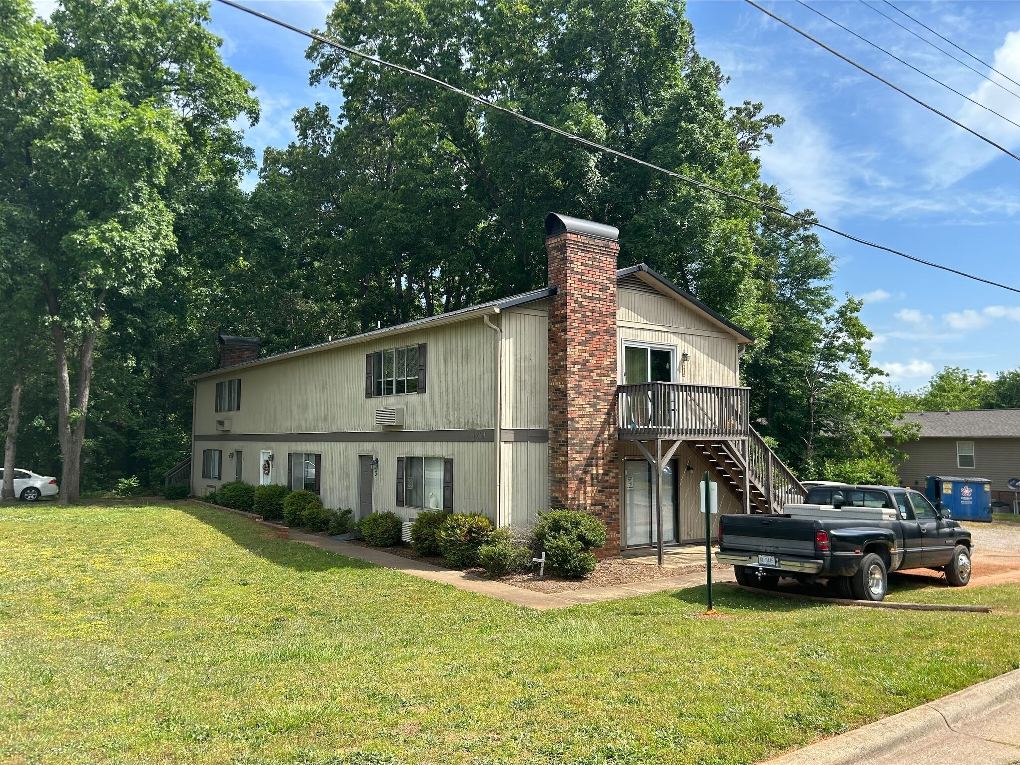 810 10th Street Blvd NW, Hickory, NC à vendre Photo du bâtiment- Image 1 de 1