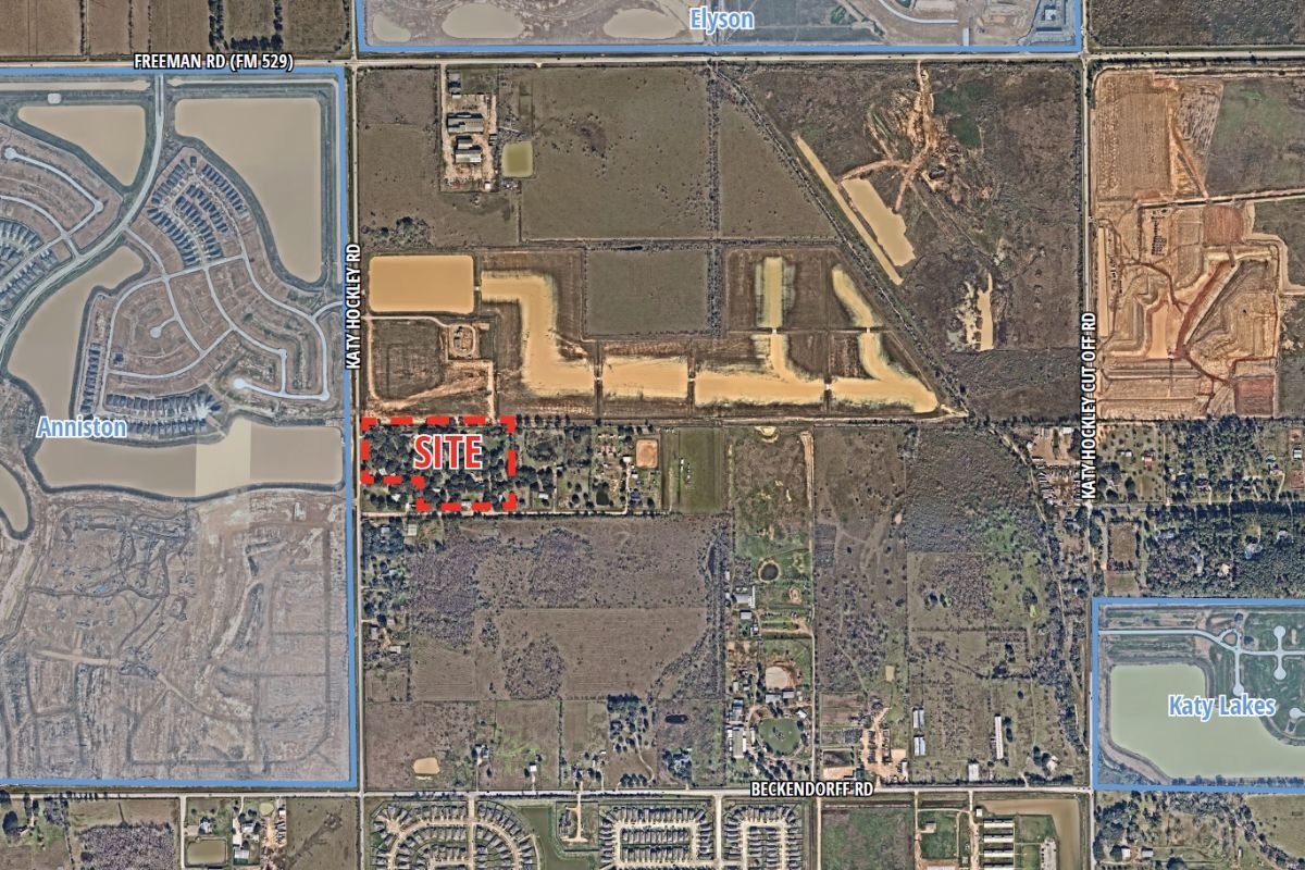 ±14.28 Acres portefeuille de 2 propriétés à vendre sur LoopNet.ca Photo du bâtiment- Image 1 de 4