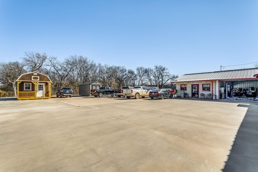 1456 Main st, Jacksboro, TX à vendre - Photo du bâtiment - Image 3 de 12