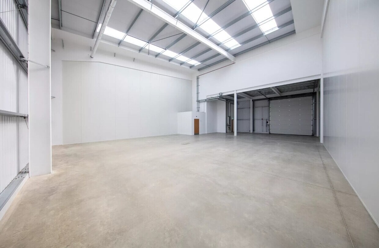 Vulcan Way, Wimborne for lease Interior Photo- Image 1 of 3
