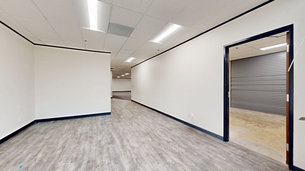 2020 Rutland Dr, Austin, TX à louer - Numérisation 3D de Matterport - Image 3 de 18