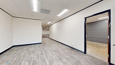 2020 Rutland Dr, Austin, TX à louer Numérisation 3D de Matterport- Image 1 de 7