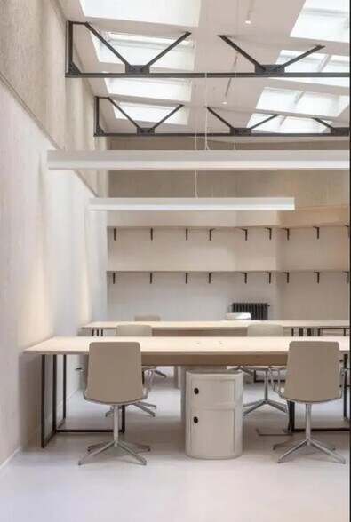 Espace de cotravail dans Paris à louer - Photo intérieure - Image 2 de 11