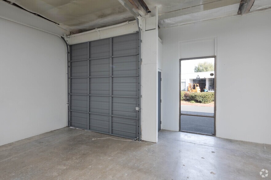 7201-7291 Garden Grove Blvd, Garden Grove, CA à louer - Photo intérieure - Image 3 de 28